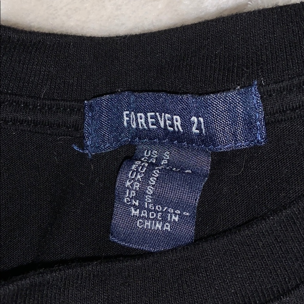 tshirt - Picture 2 of 3
